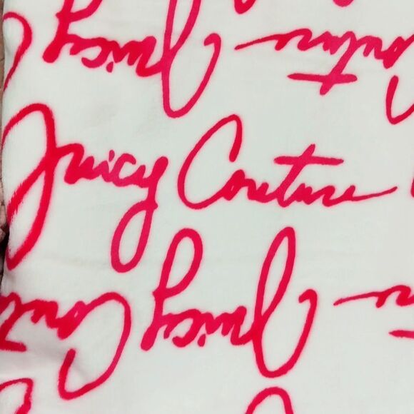 NWT Juicy Couture Plush Throw Blanket Magenta Script - Picture 4 of 7